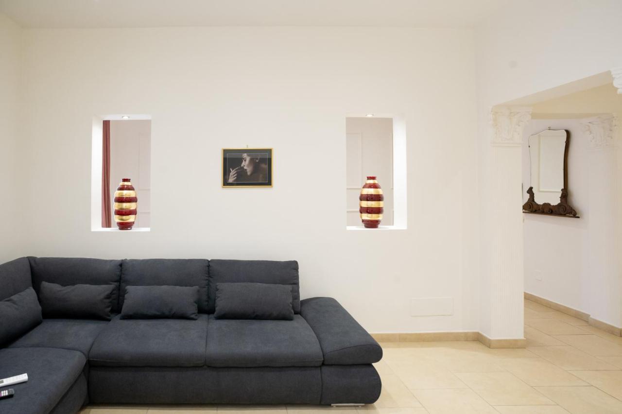 Internotre Luxury Apartment Bari Esterno foto